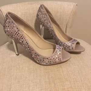 I.N.C International Concepts crystal heel sz 7.5